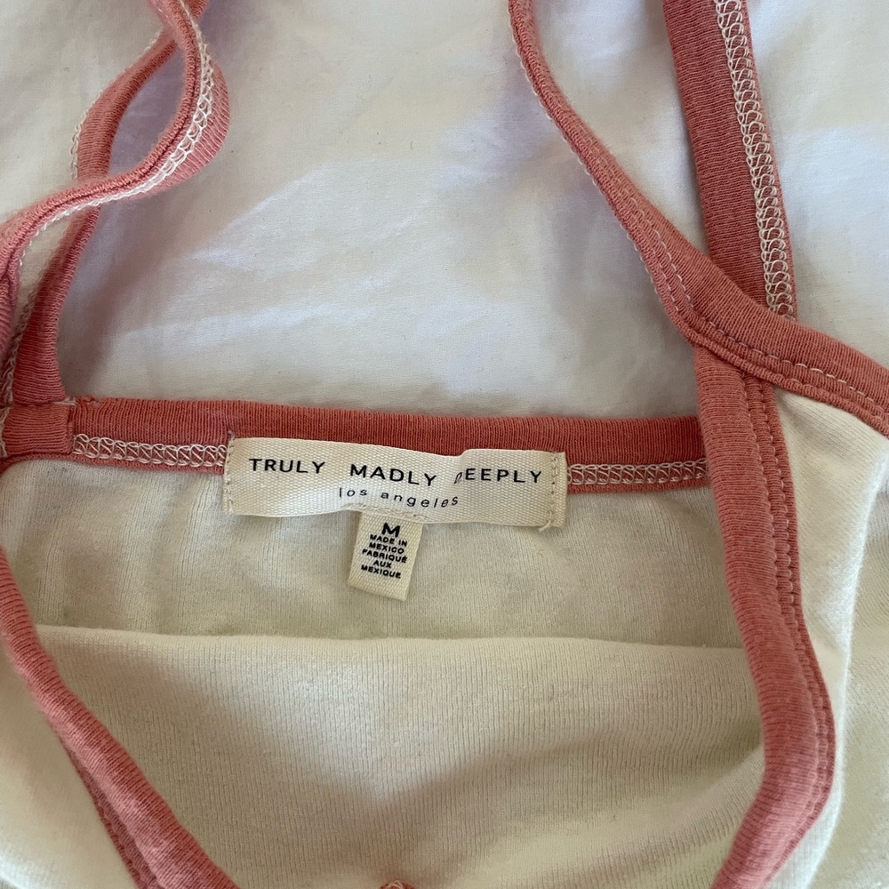 Halter top - Picture 2 of 3